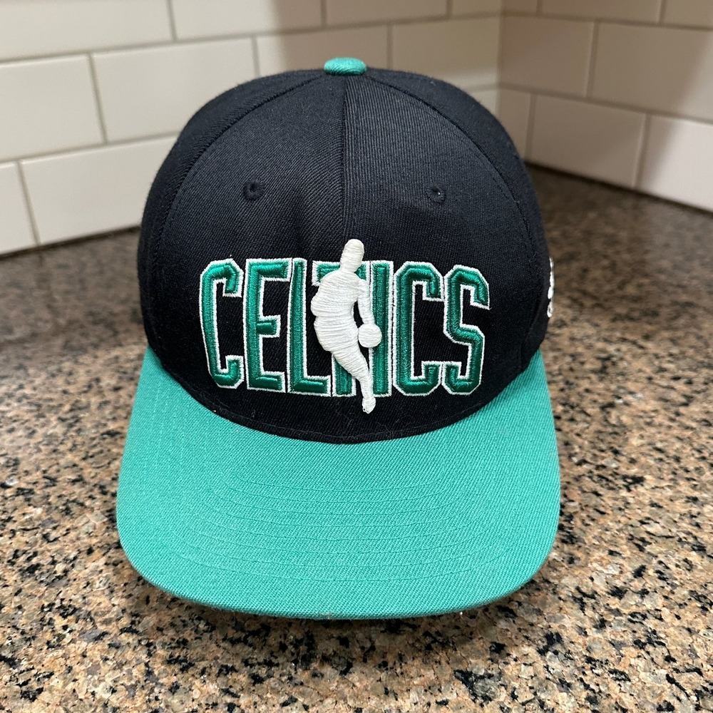 Boston Celtics Hat Adidas Fitted S/M Black Green NBA Basketball Cap